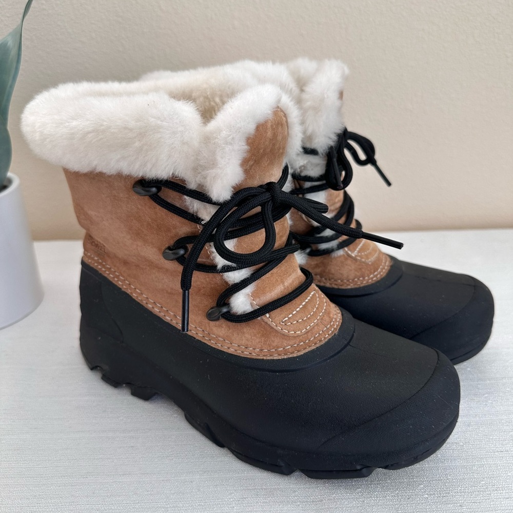 Sorel Tan Suede Faux Fur Lace Up Weatherproof Winter Boots Woman’s 6 - Picture 3 of 14